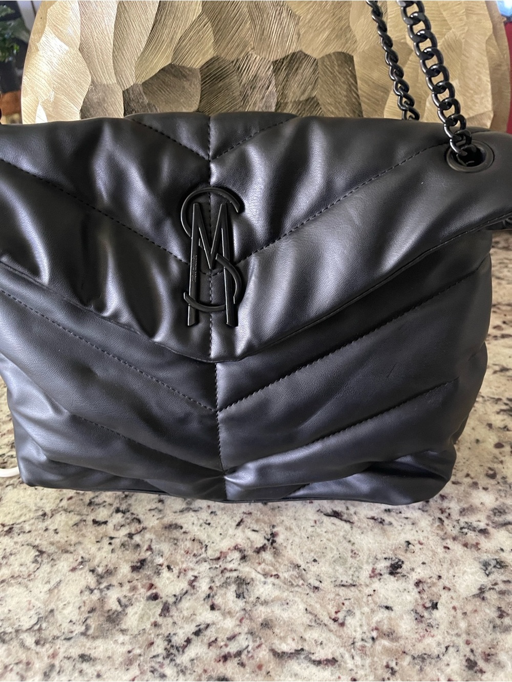 Black Quilted Chain-strap Shoulder Bag